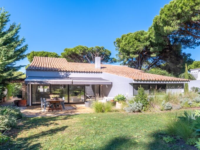 Frontline golf villa for sale in Vilamoura, Algarve 26
