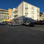 Large 4 bed apartment for sale in central Almancil, Algarve 1