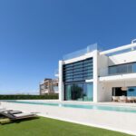 Modern 5 bed villa for sale in Santa Barbara de Nexe, Algarve 1