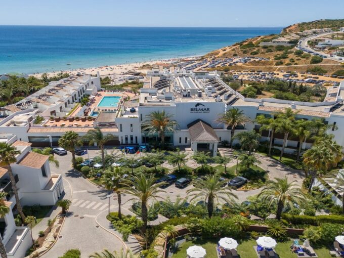 Ocean view 2 bed apartment for sale in Lagos, Algarve 1