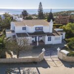 Sea view 4 bed villa for sale in Montinhos da Luz, Algarve 1