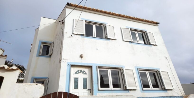 West Algarve 3 bed house for renovation in Vila do Bispo 1