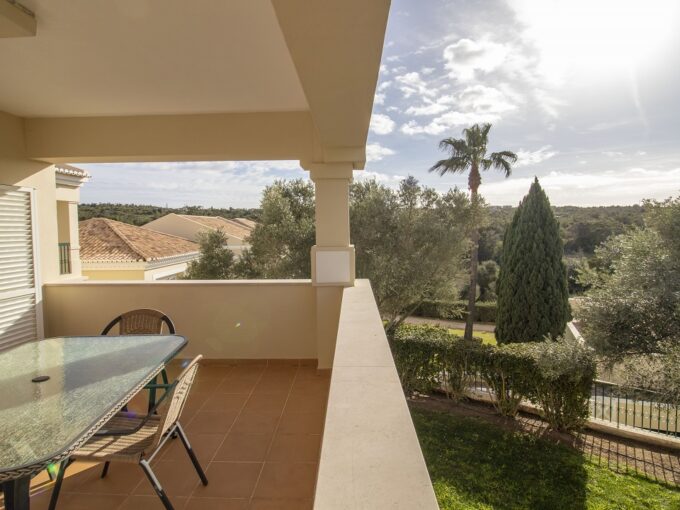 2 bed 1st floor apartment in Carvoeiro, Algarve for sale 1