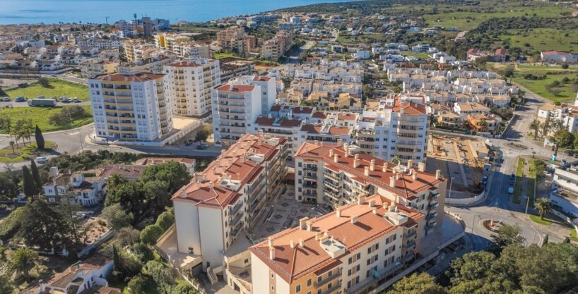 2 bed apartment for sale in Lagos, Western Algarve 1