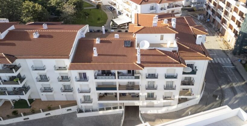 2 bedroom apartment in Lagos, Algarve for sale 1