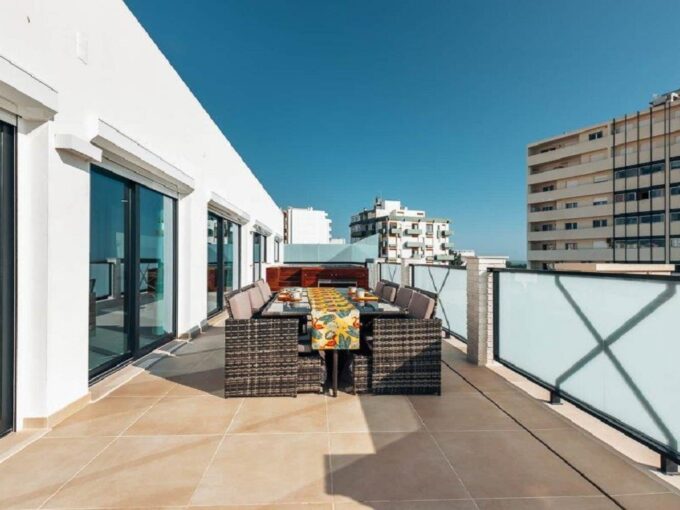 3 bed penthouse for sale in downtown Faro, Algarve 2