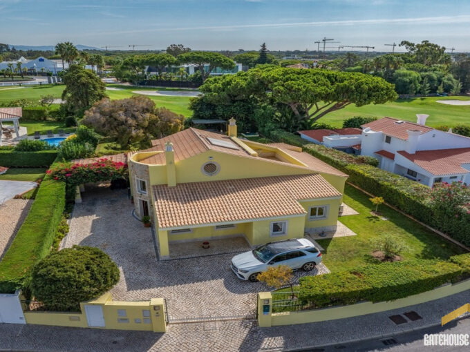 4 Bed Villa Overlooking Vale do Lobo Golf Course Algarve 1