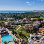 3 bed townhouse for sale in Meia Praia, Lagos Algarve 2