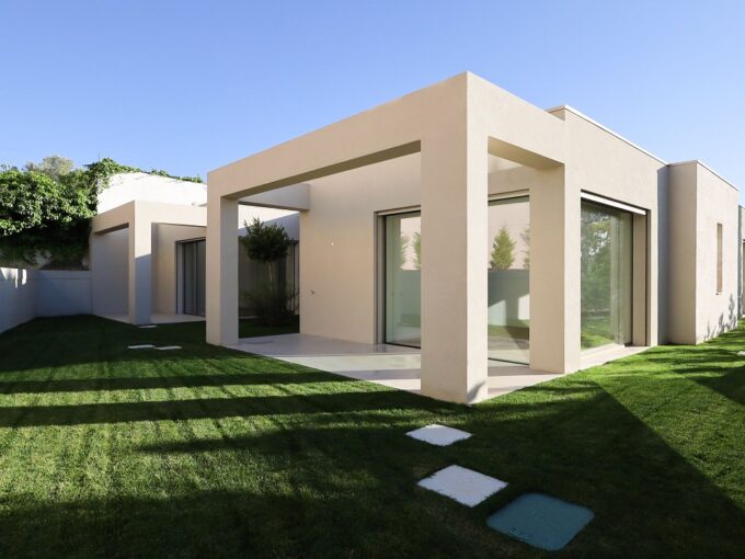 Brand new 4 bed single level villa in Almancil, Algarve 2