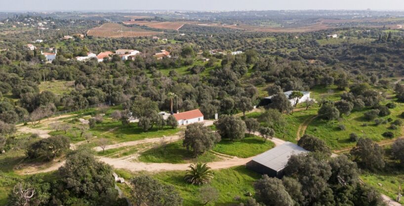 Detached farmhouse with 2.3 hectares in Portimao, Algarve 27