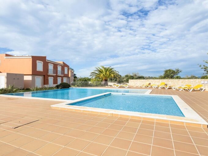 Fractional co ownership 2 bed property in Pestana Golf, Algarve 1