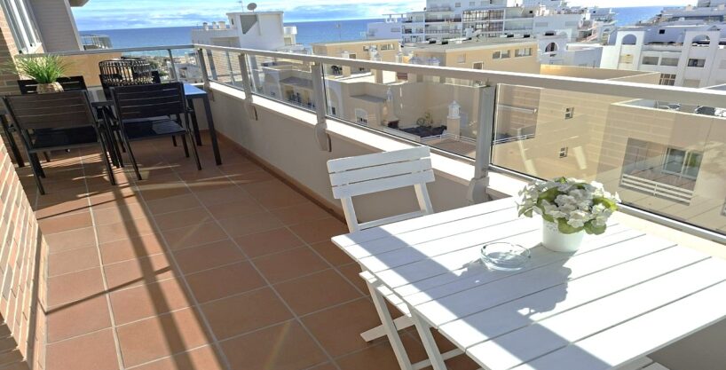 Renovated 1 bed apartment for sale in Quarteira, Algarve 1