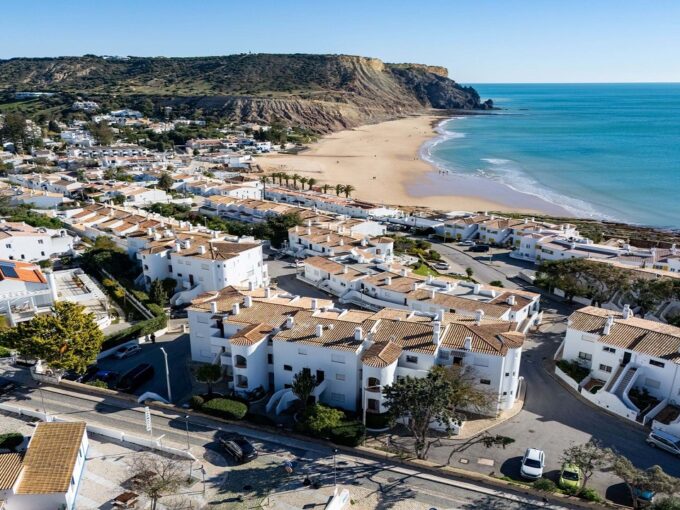 Sea view 2 bed duplex apartment in Praia da Luz, Algarve 2