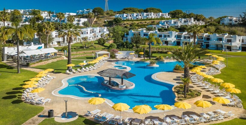 2 bed apartment for sale in Clube Albufeira Resort, Algarve 1