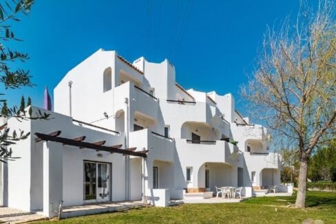 3 bed apartment for sale in Club Albufeira, Algarve 1