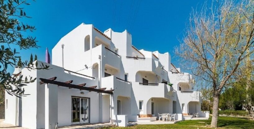 3 bed apartment for sale in Club Albufeira, Algarve 1