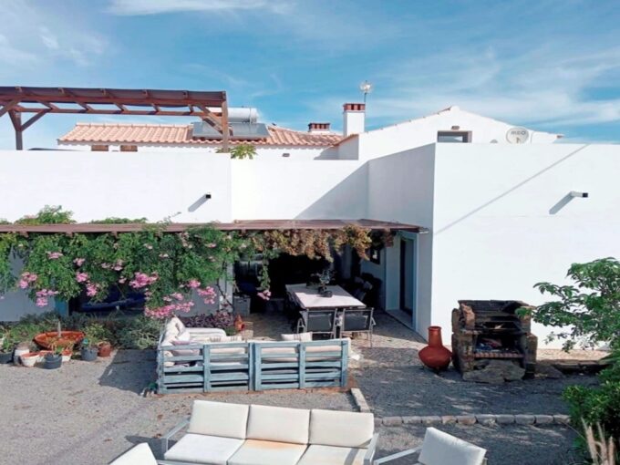 3 bed villa plus studio in Cabanas de Tavira, Algarve 1