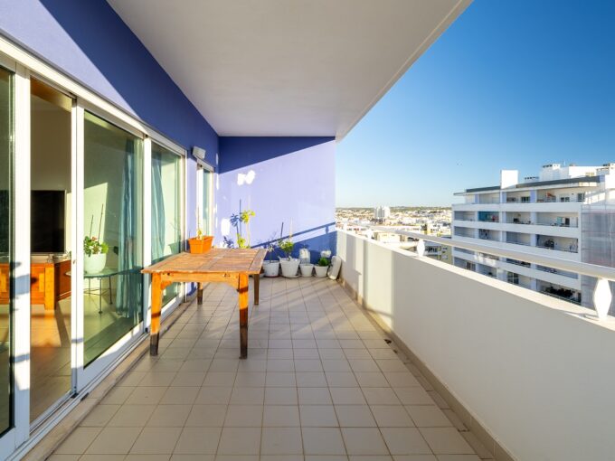Penthouse mit 4 Schlafzimmern an der Algarve mit Blick auf Portimão 1