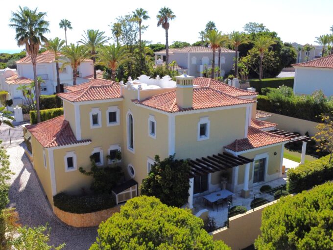 4 bed villa in Quinta do Mar near Quinta do Lago 29