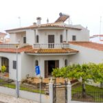 5 bed villa for sale in Loule, Algarve for renovation 3