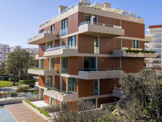 Brand new 2 apartment for sale in Praia da Rocha, Portimao 1