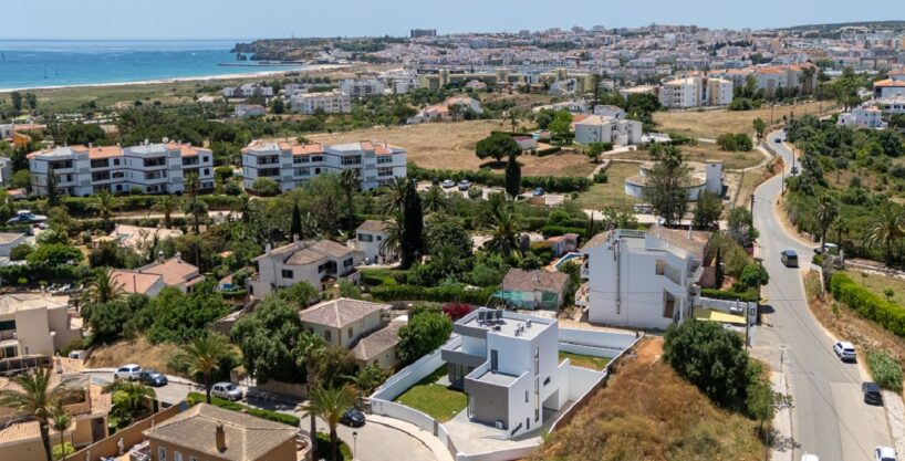 Brand new 3 bed villa in Albardeira, Lagos, Algarve 5