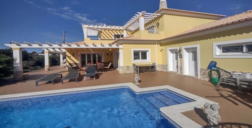 East Algarve 3 bed villa for sale in Vila Nova de Cacela 1