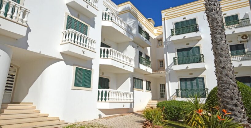 Golf view 1 bed apartment in Cabanas de Tavira, Algarve 1