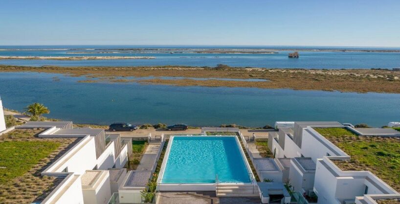 New 3 bed apartment for sale in Fuzeta, East Algarve 2