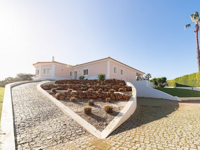 Villa for sale in Vale da Lama, Lagos, Algarve 2