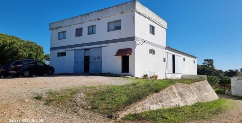 Warehouse for sale in Almancil, Algarve 1