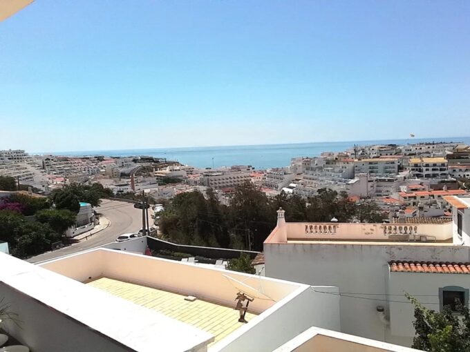 2 bed apartment Albufeira Algarve