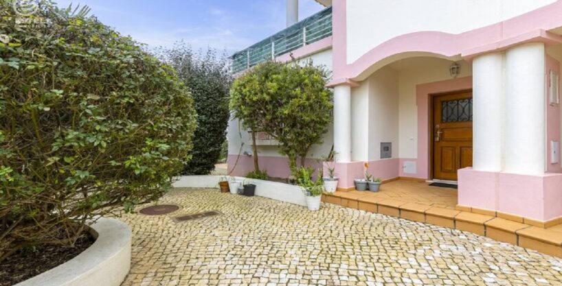 2 bed townhouse for sale in Budens, Algarve 1