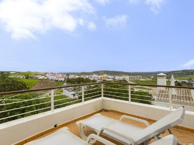 2 bed townhouse for sale in Budens, Algarve 2