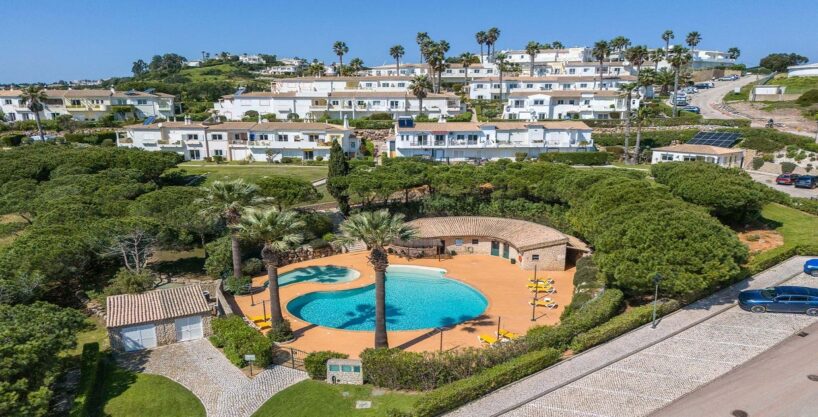 2 bed townhouse in Golfe Santo Antonio, West Algarve 2