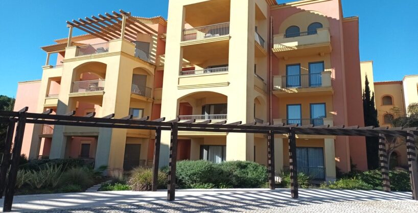 3 bed Victoria Residences apartment in Vilamoura, Algarve 1