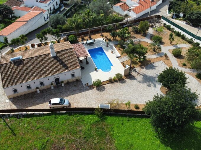 3 bed renovated traditional villa in Sao Bras de Alportel 1