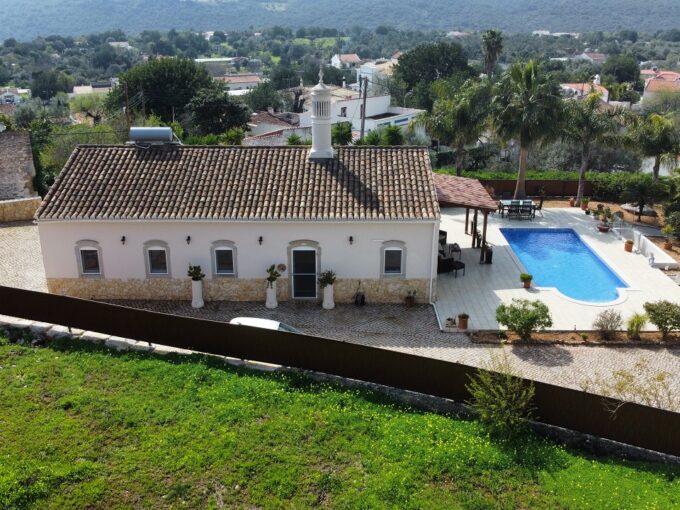 3 bed renovated traditional villa in Sao Bras de Alportel 2