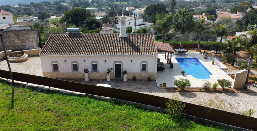 3 bed renovated traditional villa in Sao Bras de Alportel 2