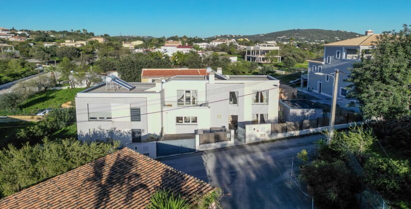 3 bed semi detached villa for sale in Almancil, Algarve 8