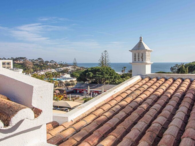 3 bed townhouse with roof terrace in Vale do Lobo, Algarve 3