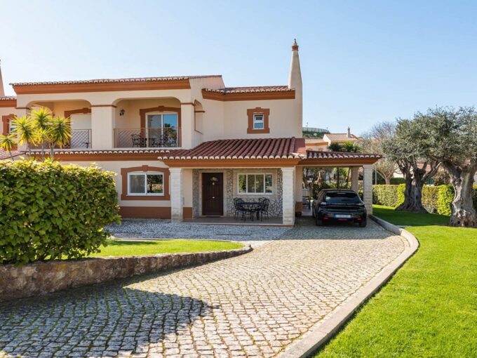 Reihenhausvilla mit 4 Schlafzimmern im Boavista Golf Resort, Algarve 1