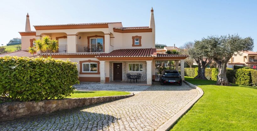 4 bed linked villa on Boavista Golf Resort, Algarve 1