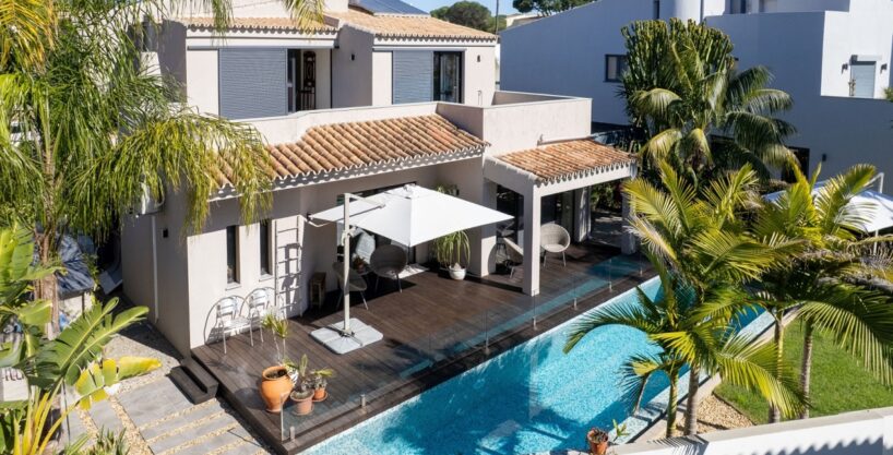 4 bed villa for sale in Vilamoura, Algarve 1