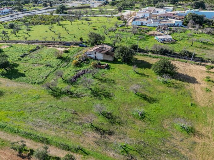 Land with ruin in Boliqueime, Algarve for sale 1