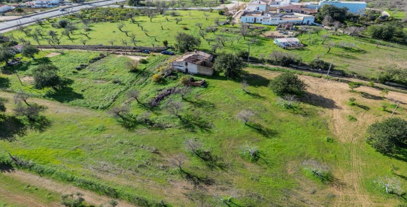 Land with ruin in Boliqueime, Algarve for sale 1
