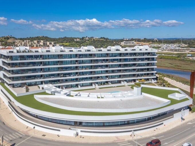 Luxury Algarve 3 bedroom apartment with sea views in Lagos 1
