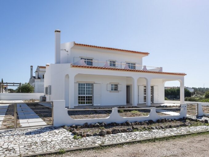 Sea view 5 bed villa in Paisagem Oceano, Aljezur, Algarve 1