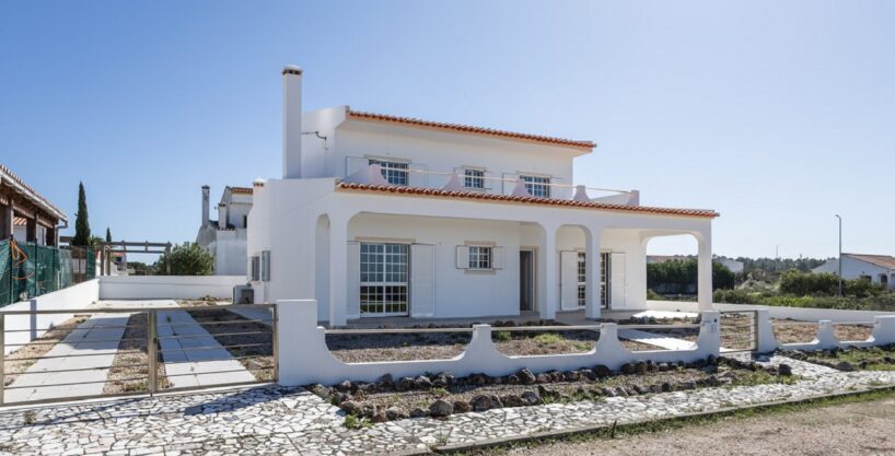 Sea view 5 bed villa in Paisagem Oceano, Aljezur, Algarve 1