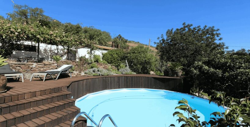 Villa plus annexe with land & fabulous views in Santa Catarina 1